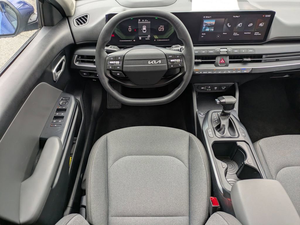 Used 2025 Kia K4 FWD image 15
