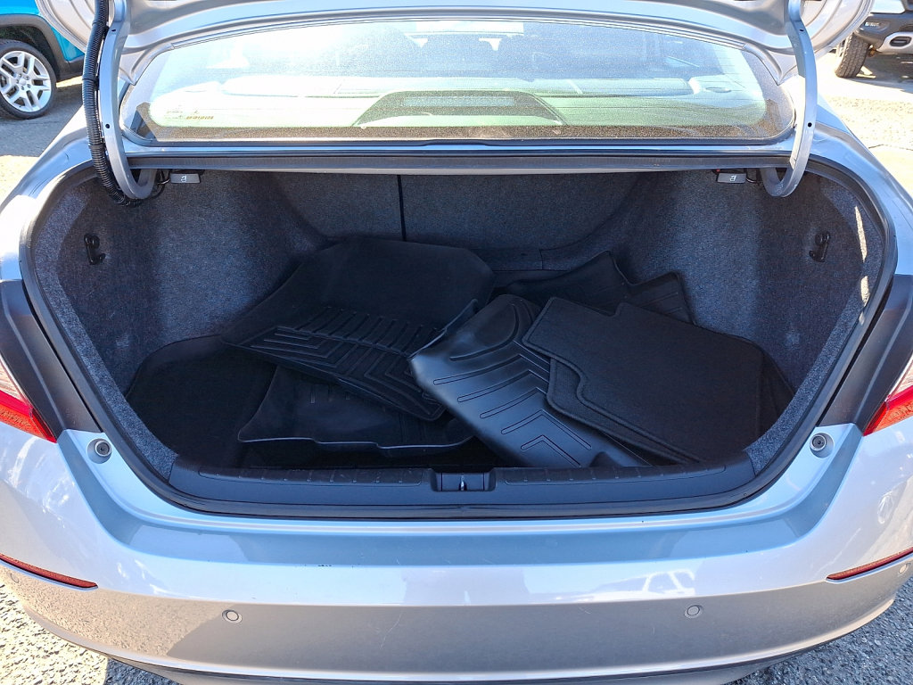 Used 2021 Honda Accord EX-L image 18