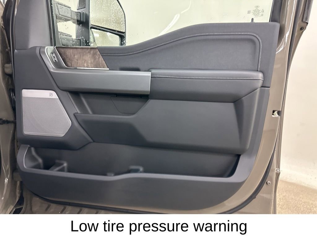 New 2026 Ford F350 Lariat image 16