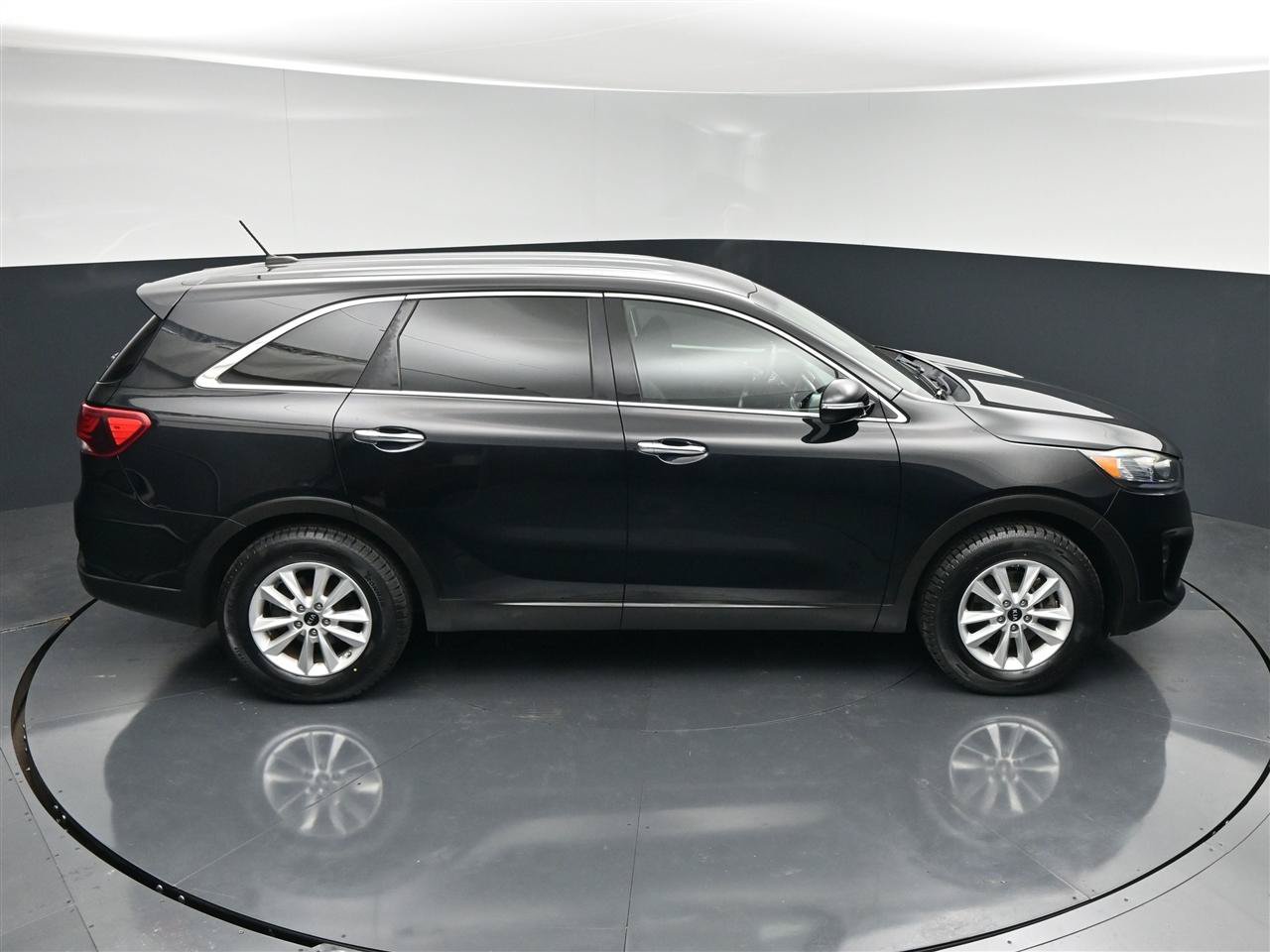 Used 2019 Kia Sorento L FWD image 21