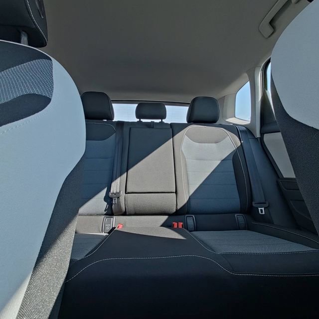 Used 2025 Volkswagen Taos S image 25