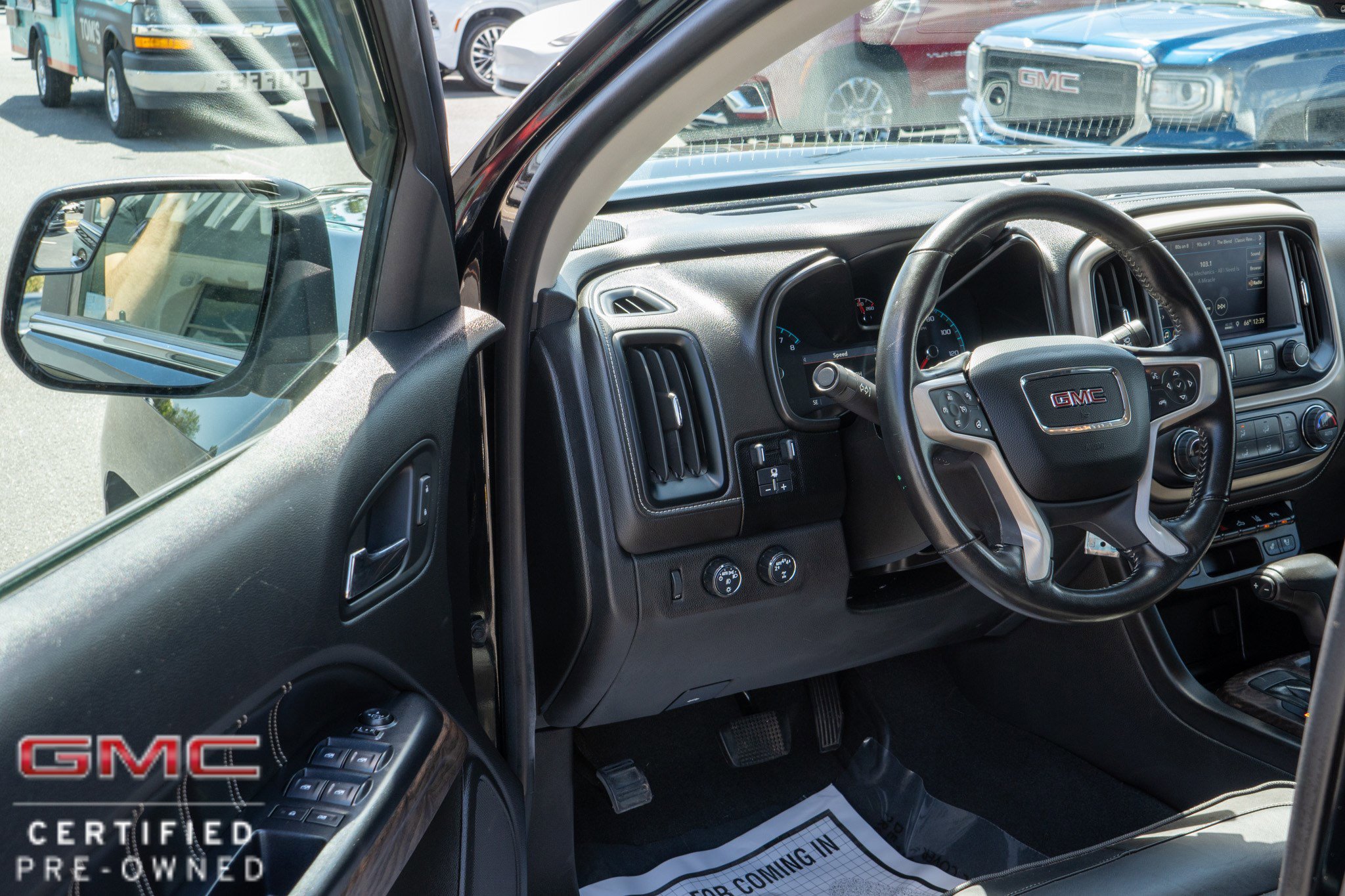 Used 2021 GMC Canyon Denali image 10
