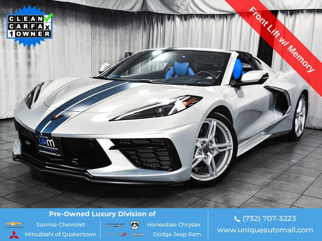Used 2023 Chevrolet Corvette Stingray Premium Cpe w/ Body-Color Dual Roof Package RWD image 1