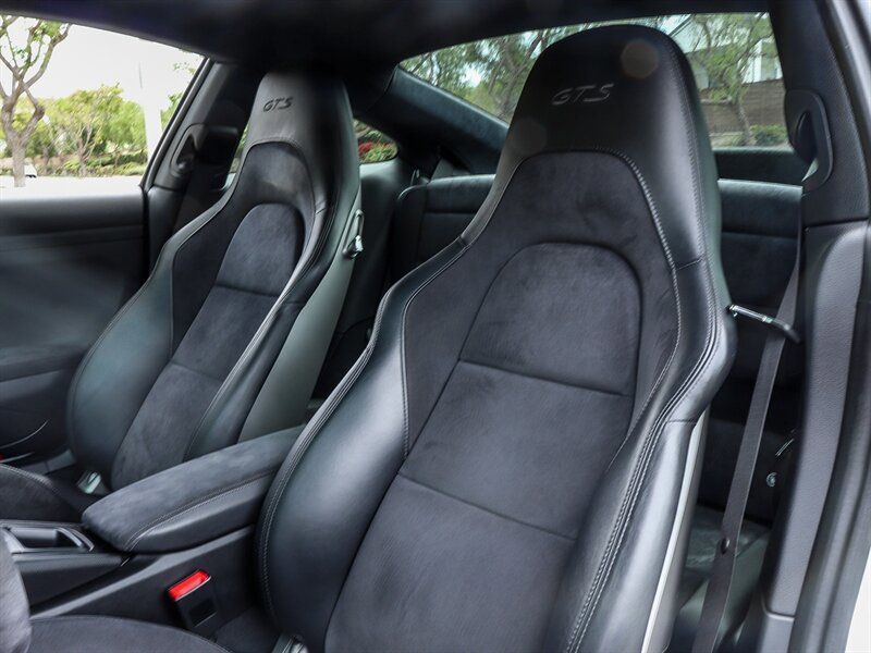 Used 2019 Porsche 911 Carrera GTS RWD image 26