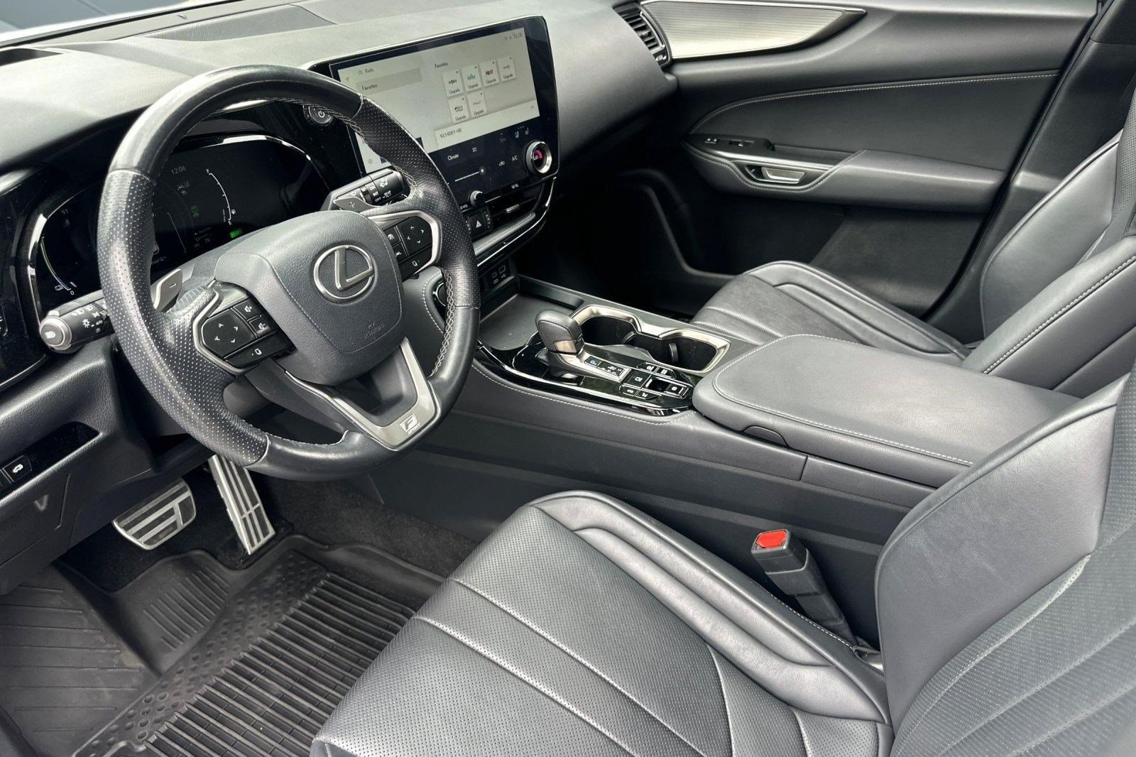 Used 2024 Lexus NX 450h+ F Sport AWD/4WD image 4