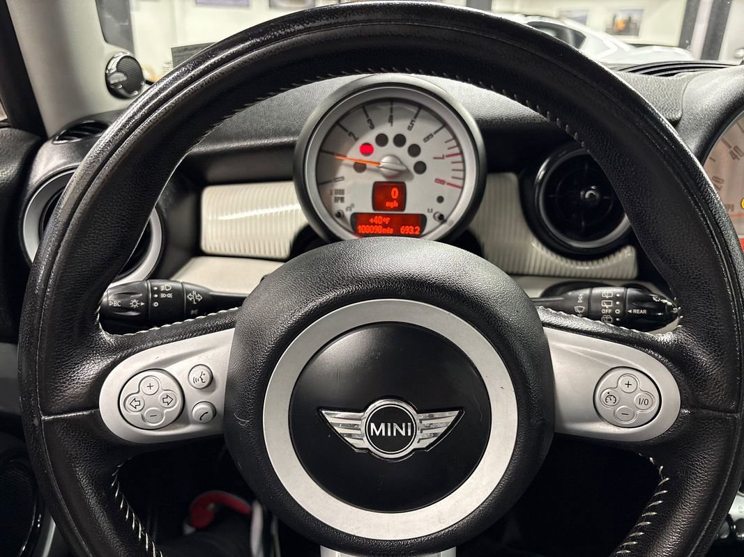 Used 2010 MINI Cooper Hardtop image 44