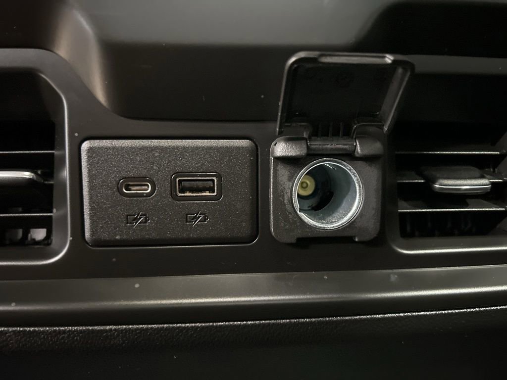 Used 2021 Chevrolet Silverado 1500 LT Trail Boss image 34