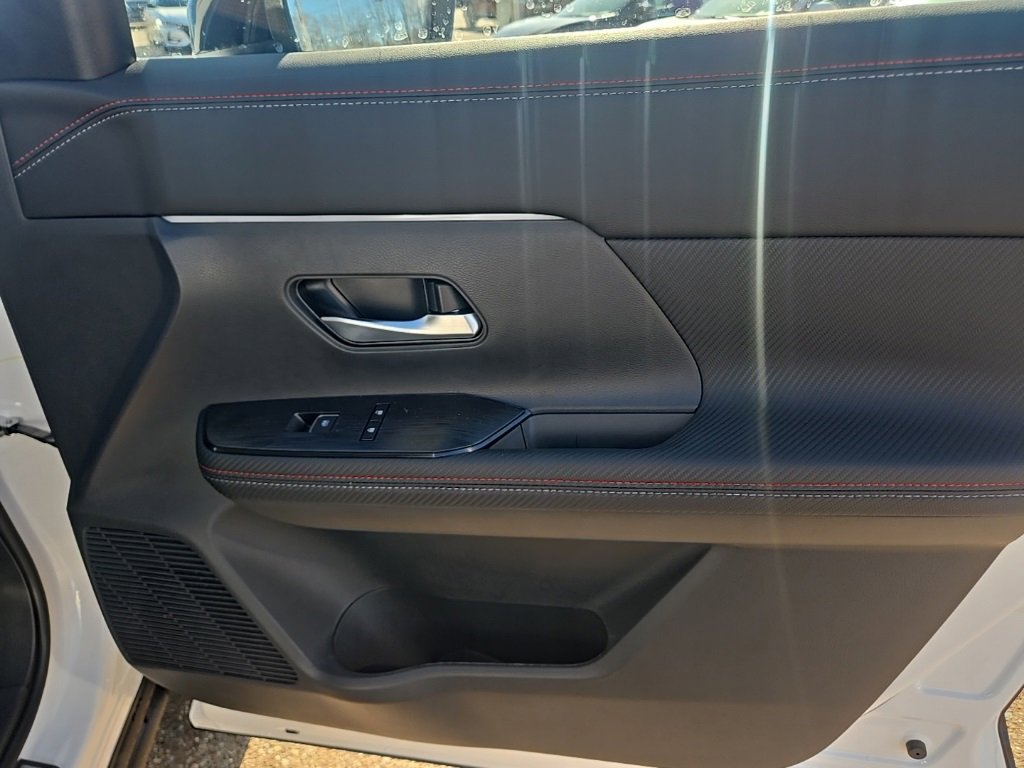 New 2026 Nissan Kicks SR image 25