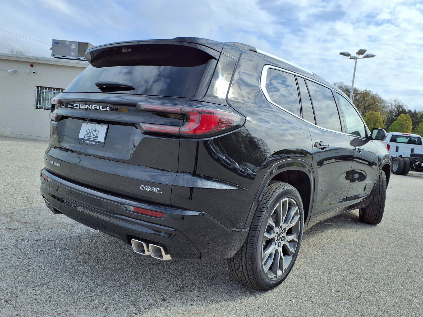New 2026 GMC Acadia Denali Ultimate w/ LPO, All-Weather Package AWD/4WD image 29