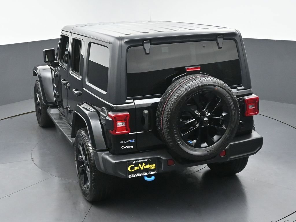 Used 2023 Jeep Wrangler Unlimited Sahara w/ Cold Weather Group AWD/4WD image 38