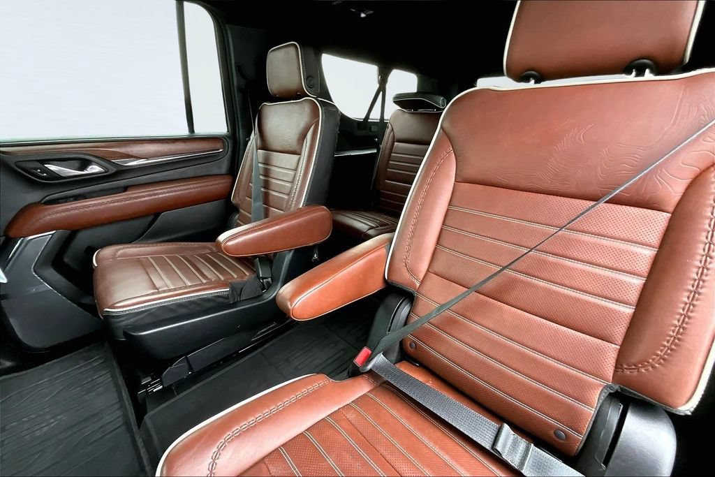 Used 2023 GMC Yukon XL Denali Ultimate AWD/4WD image 26