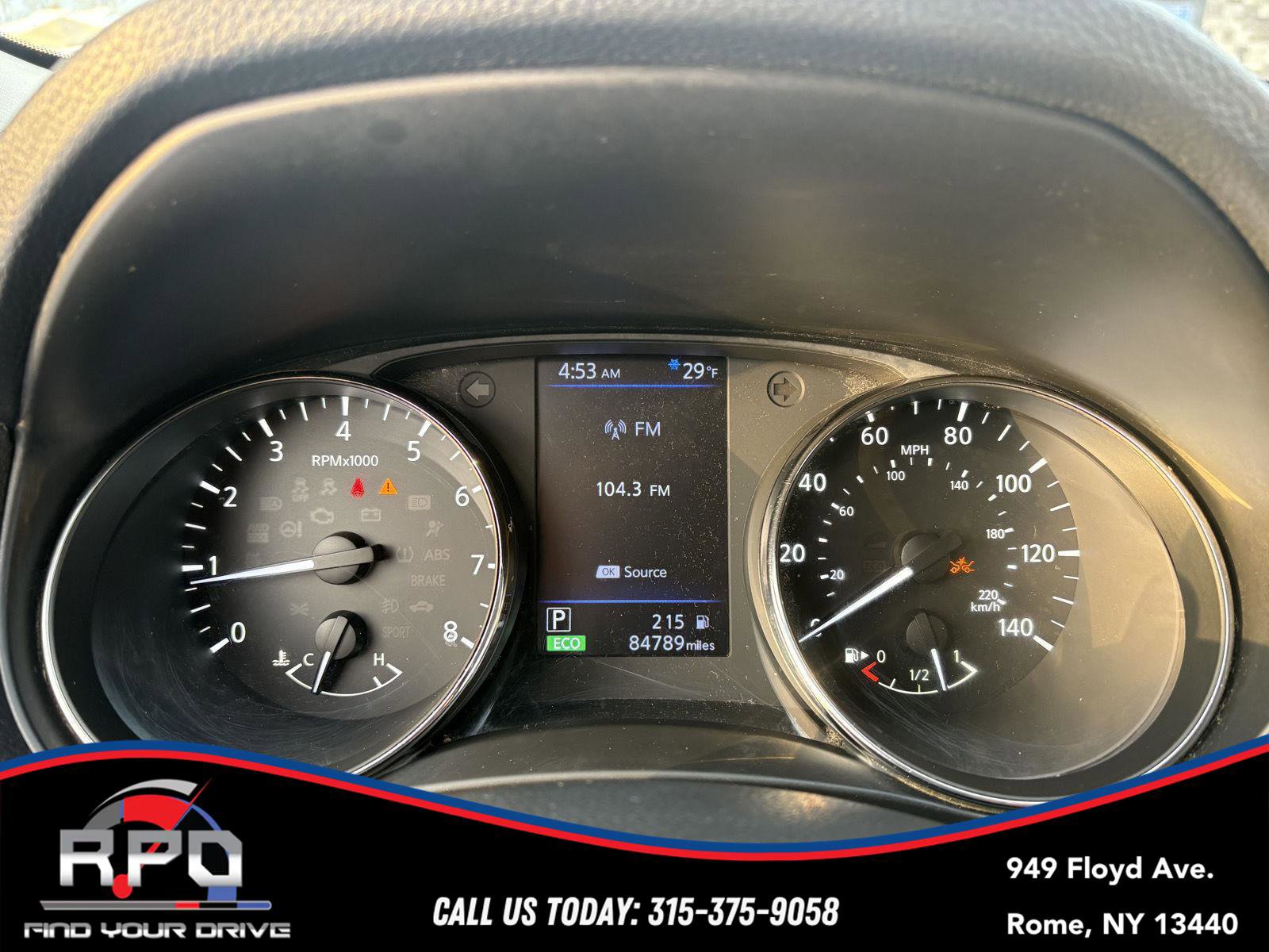 Used 2018 Nissan Rogue SV image 25