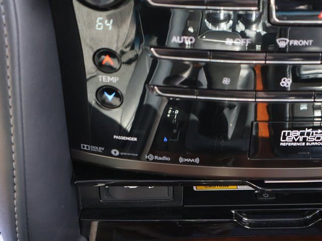 Used 2021 Lexus LX 570 4WD w/ Luxury Package image 33