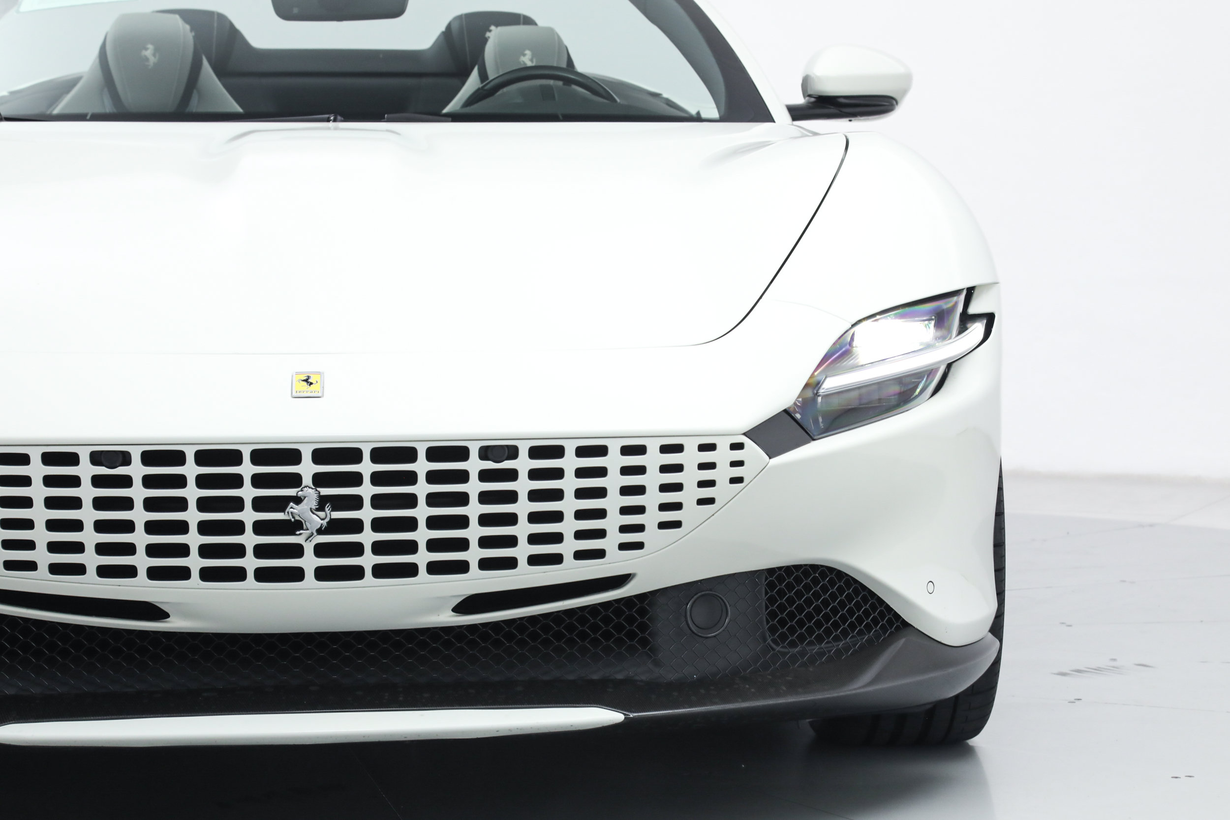 Certified 2024 Ferrari Roma Spider RWD image 15
