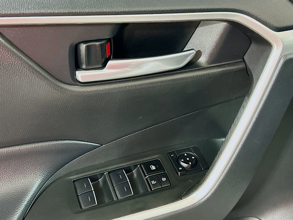 Used 2024 Toyota RAV4 XLE Premium image 15