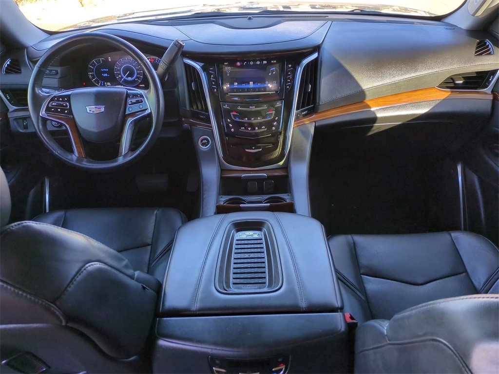 Used 2020 Cadillac Escalade ESV Premium Luxury image 20