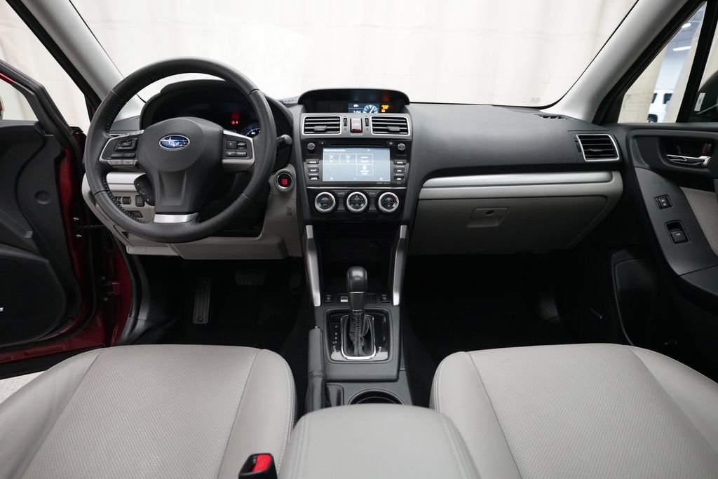 Used 2016 Subaru Forester 2.5i Touring w/ Eyesight & Navigation System image 5