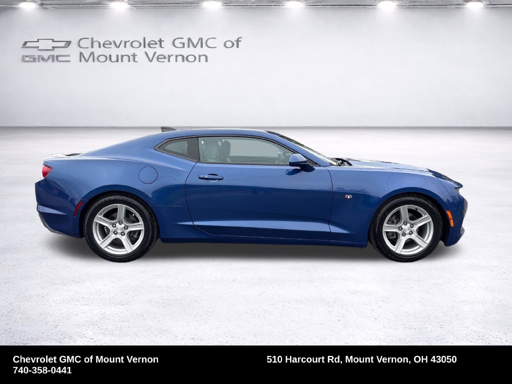 Used 2021 Chevrolet Camaro LT RWD image 8