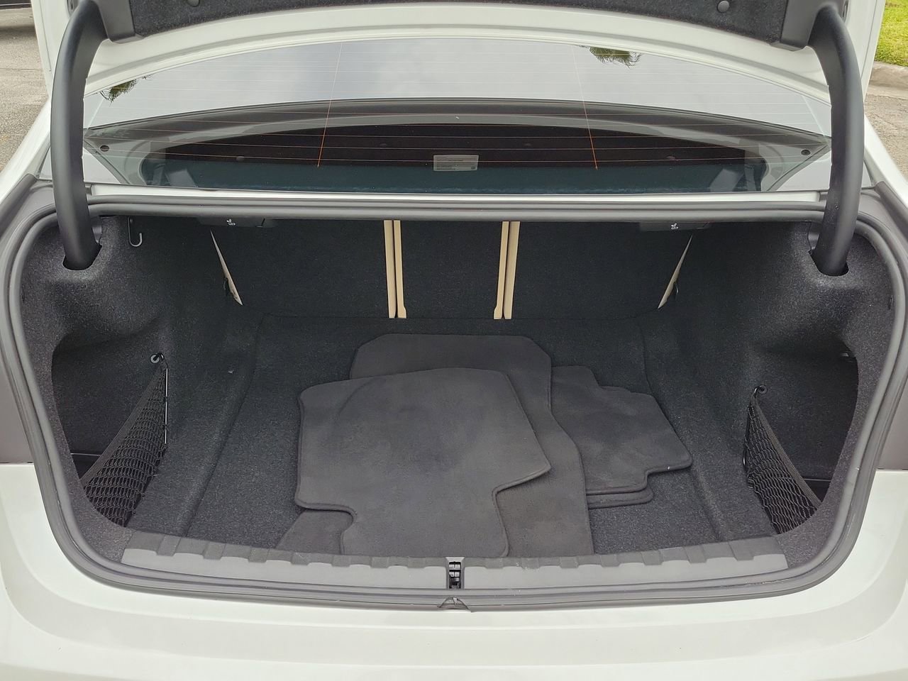 Used 2021 BMW 330i Sedan image 8