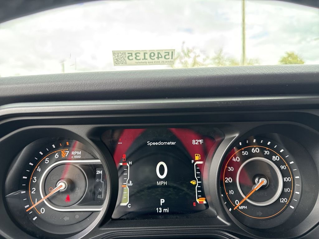 New 2025 Jeep Gladiator Mojave w/ Steel Bumper Group image 18