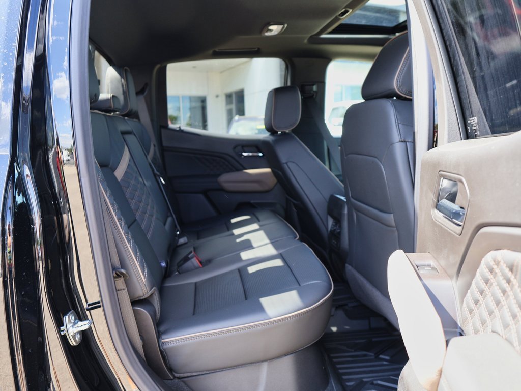 New 2026 GMC Canyon Denali w/ LPO, Denali Black Edition image 29