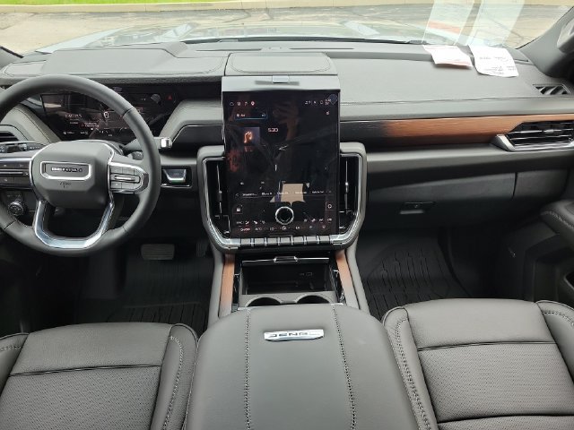 New 2026 GMC Yukon Denali AWD/4WD image 9