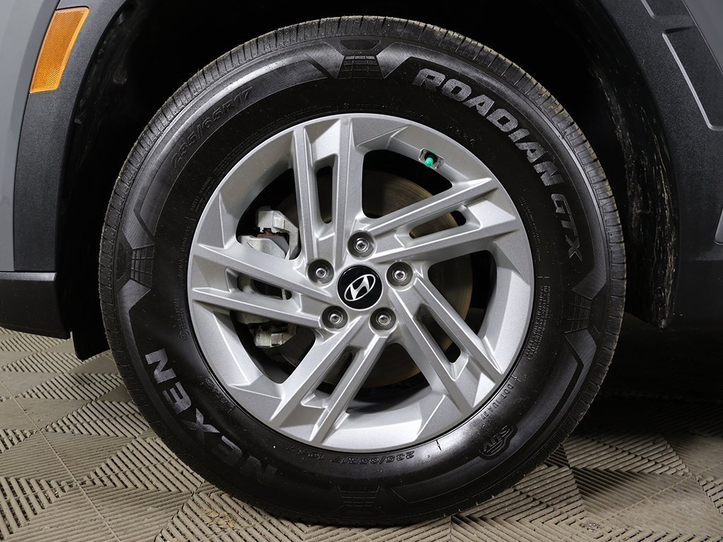 Certified 2025 Hyundai Tucson SE image 17