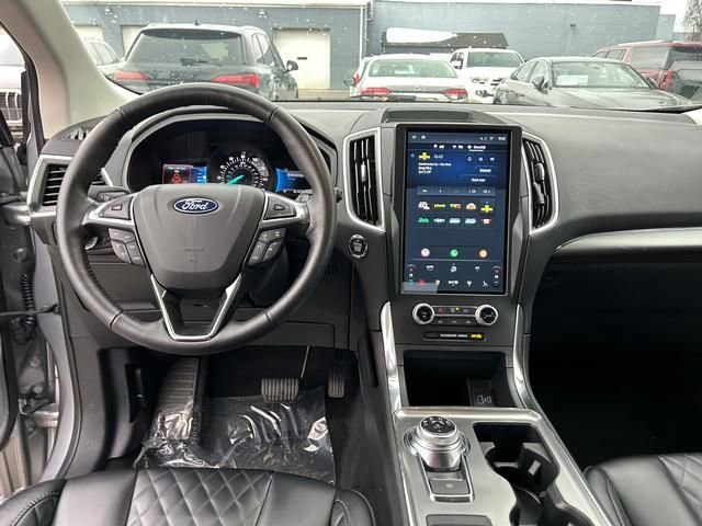 Used 2024 Ford Edge Titanium AWD/4WD image 13