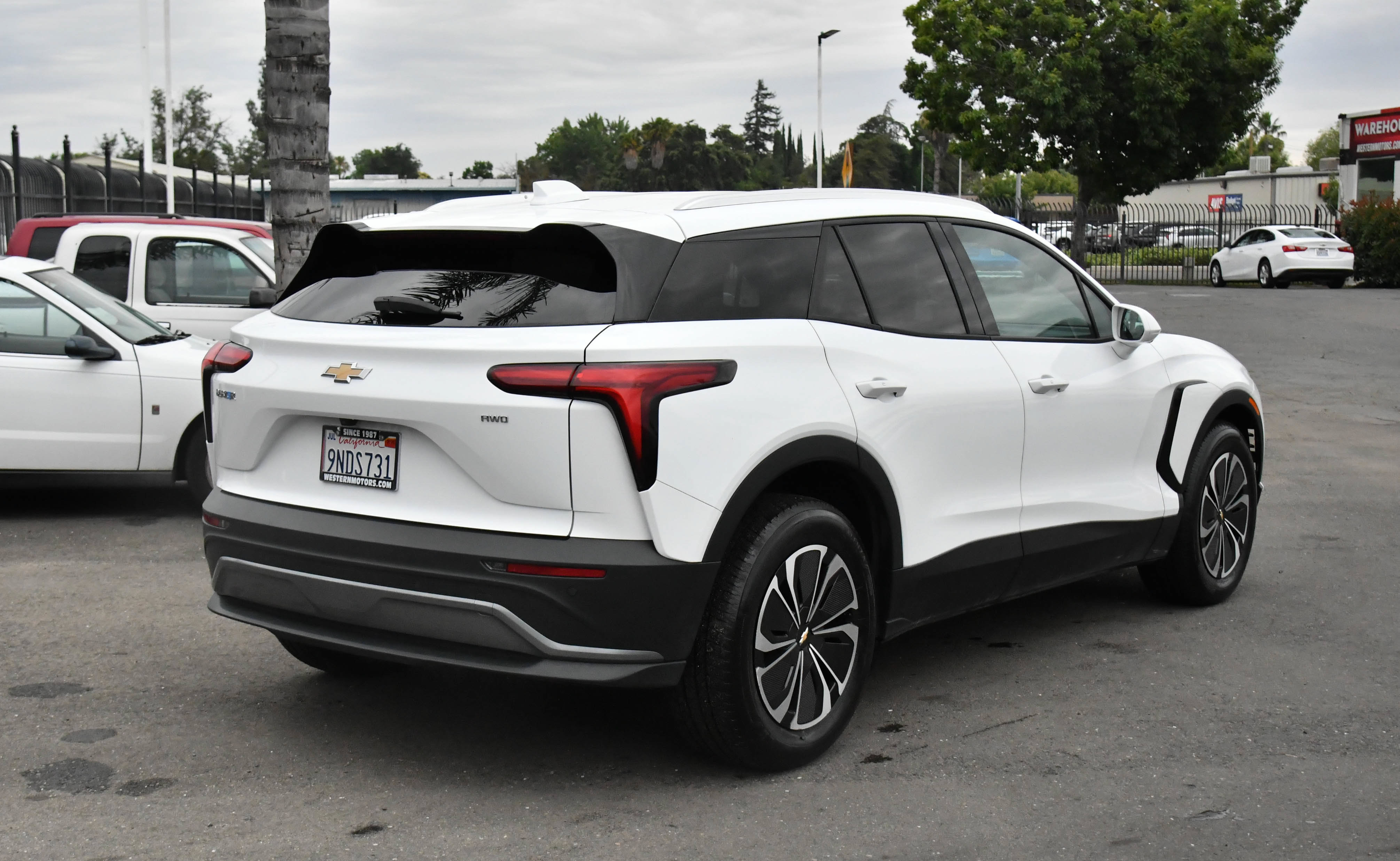 Used 2024 Chevrolet Blazer EV LT AWD/4WD image 8