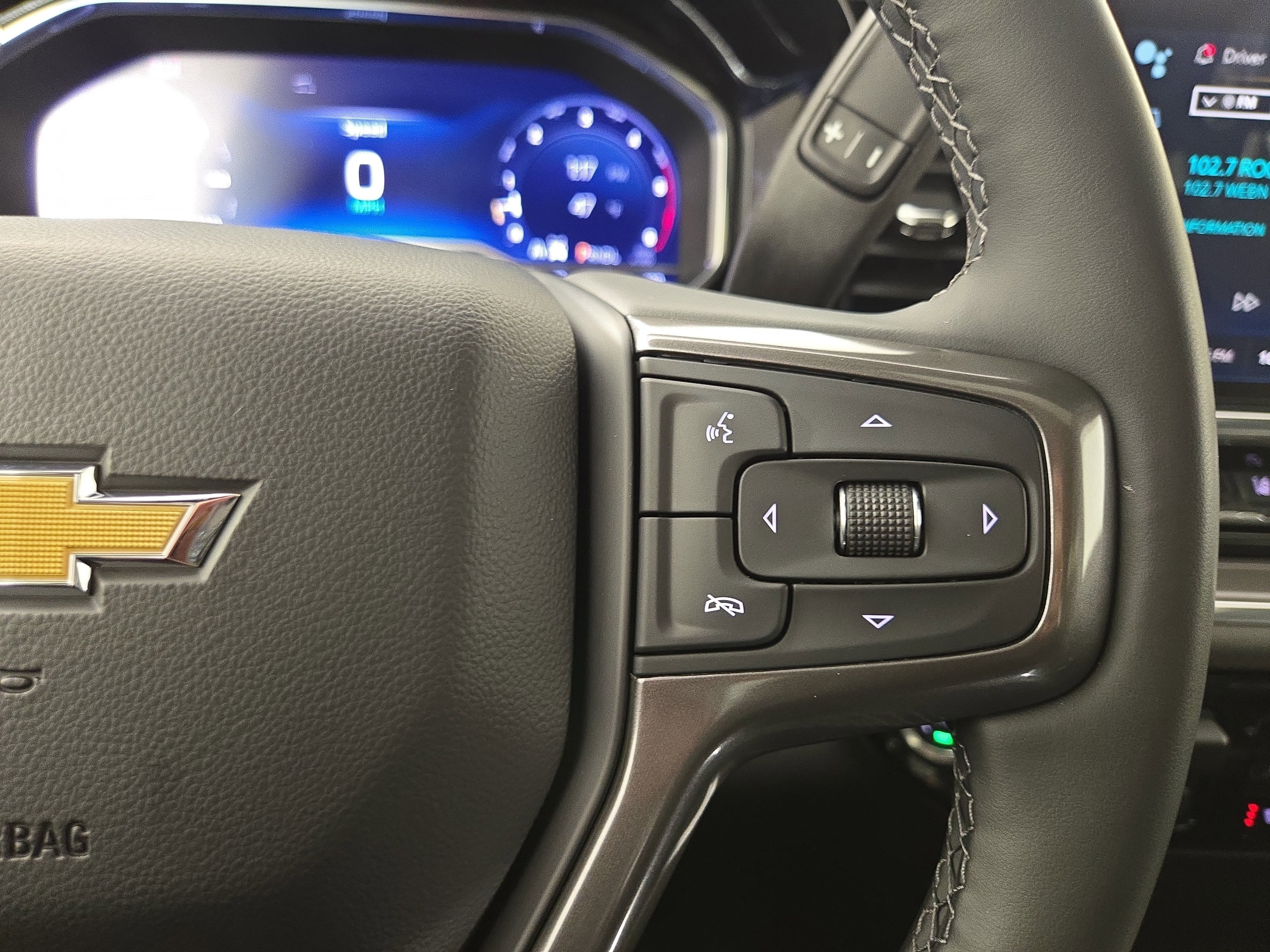 Used 2025 Chevrolet Silverado 3500 High Country w/ Technology Package image 15