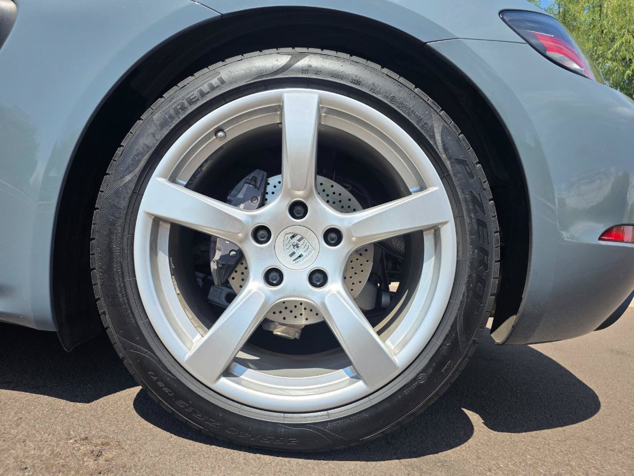 Used 2017 Porsche 718 Boxster RWD image 36