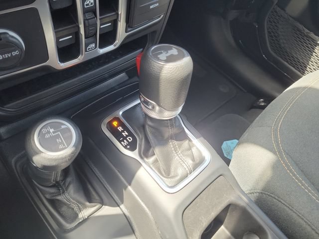 Used 2025 Jeep Wrangler Unlimited Sport AWD/4WD image 31