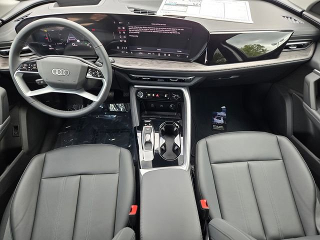 Used 2025 Audi Q5 Premium Plus w/ Premium Plus image 12