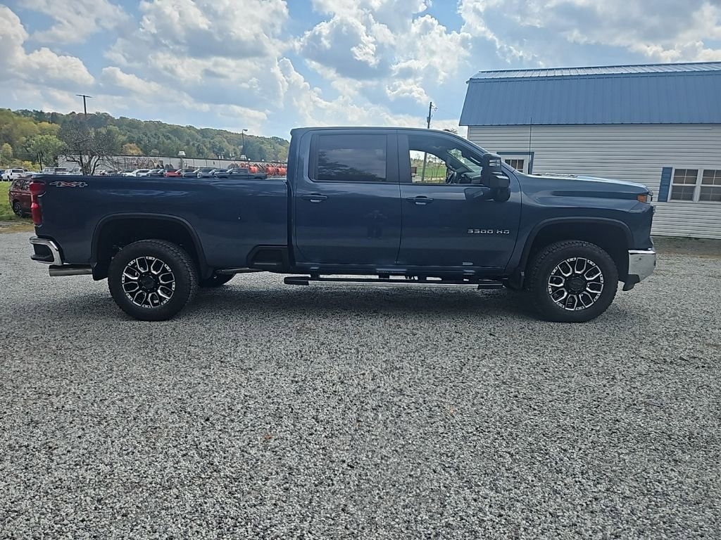 New 2026 Chevrolet Silverado 3500 LT w/ All Star Edition AWD/4WD image 6