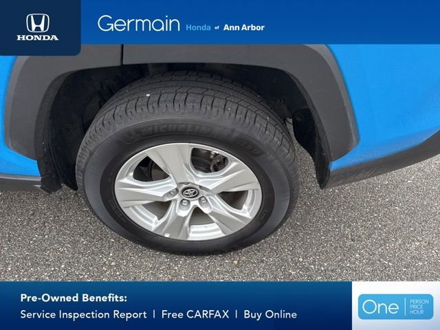 Used 2021 Toyota RAV4 LE image 13