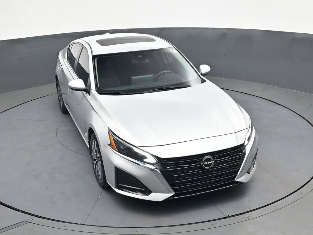 Used 2023 Nissan Altima 2.5 SV w/ SV Premium Package FWD image 30