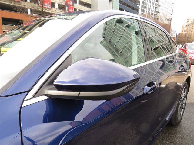 Used 2021 Audi e-tron Premium Plus w/ Premium Plus Package image 26