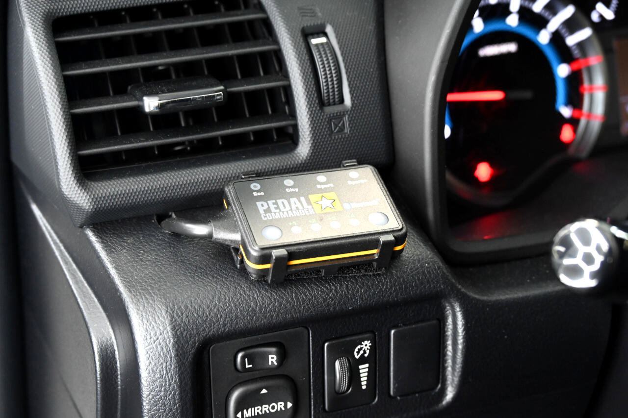 Used 2018 Toyota 4Runner TRD Off-Road Premium image 30