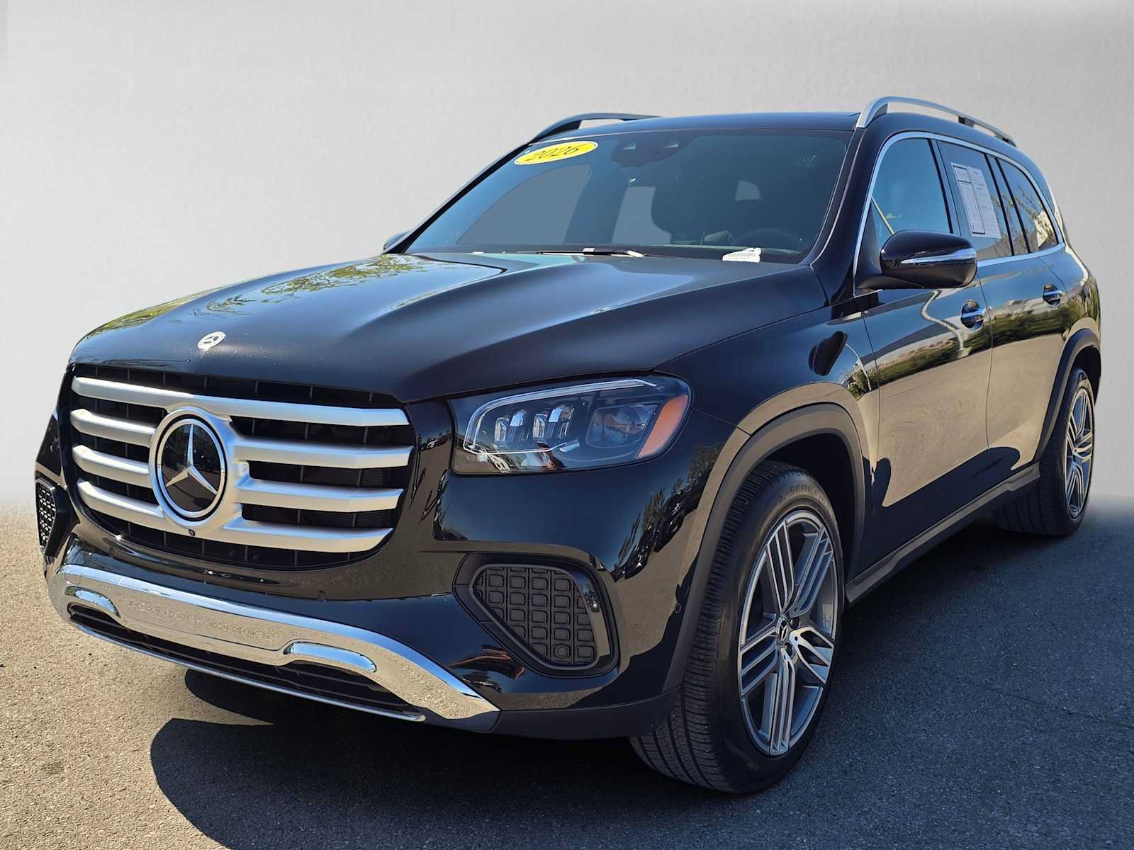 Used 2026 Mercedes-Benz GLS 450 4MATIC image 9