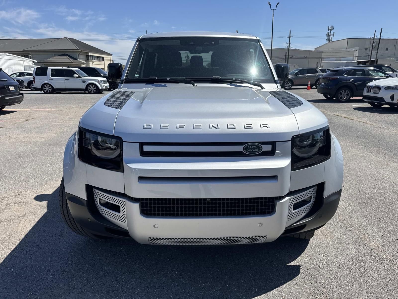 Used 2024 Land Rover Defender 90 S image 4