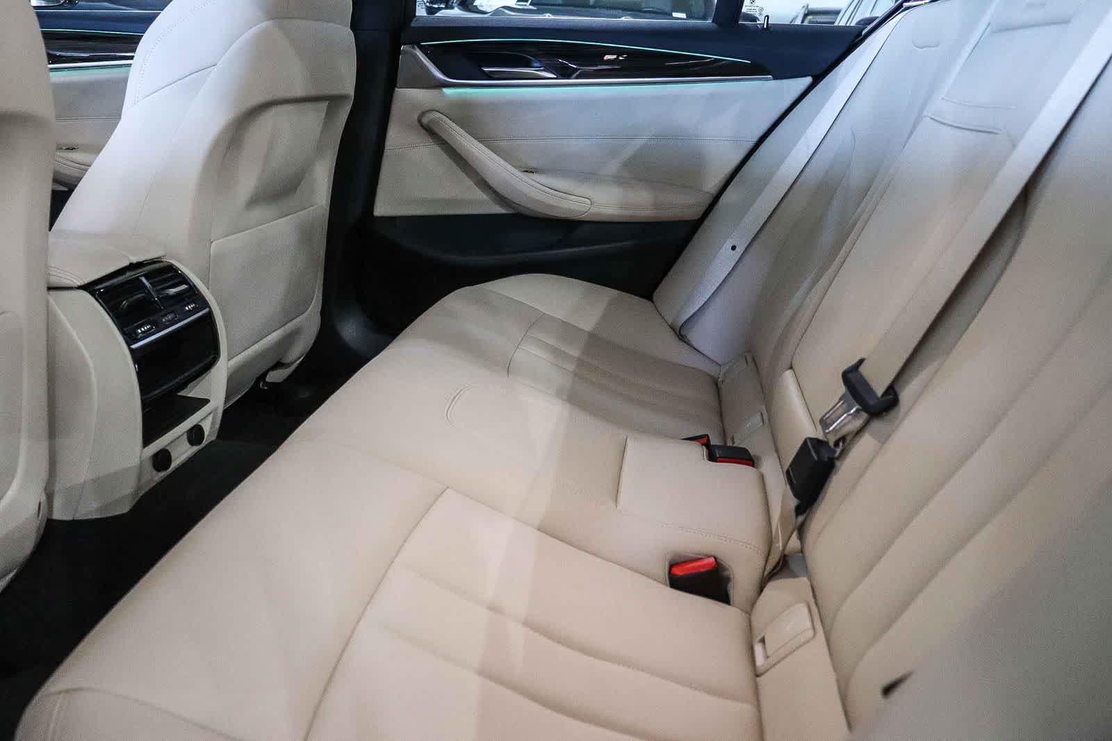 Used 2019 BMW 530e w/ Convenience Package RWD image 19