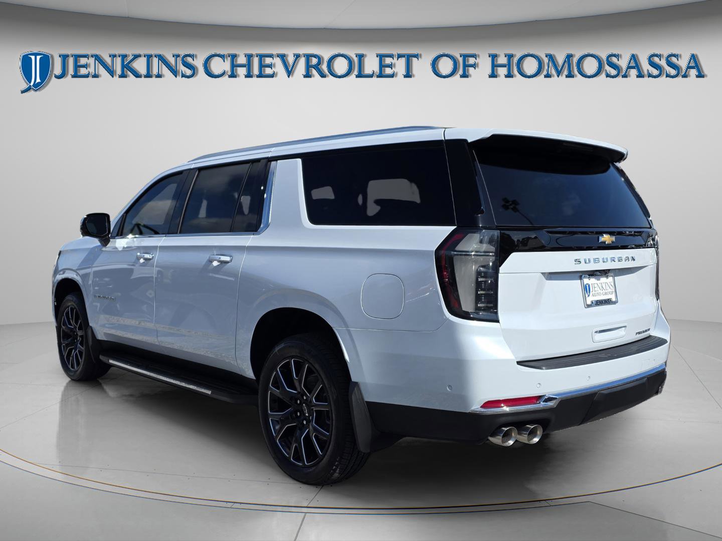 New 2026 Chevrolet Suburban Premier image 6