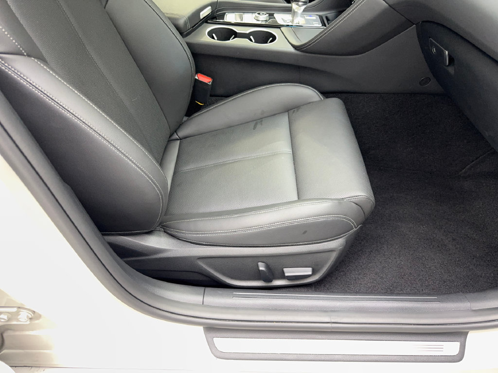 Used 2026 Genesis G70 2.5T RWD image 42