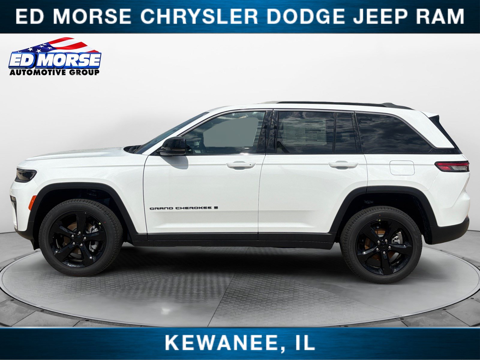 New 2026 Jeep Grand Cherokee Limited w/ Limited Altitude Package AWD/4WD image 2