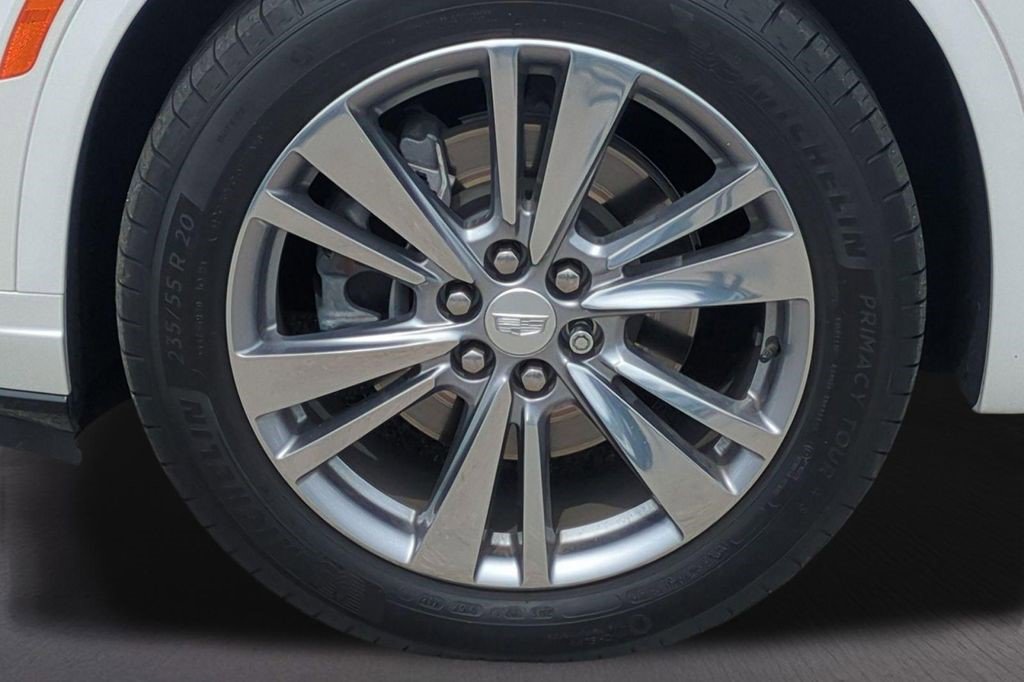Certified 2023 Cadillac XT6 Premium Luxury FWD image 19