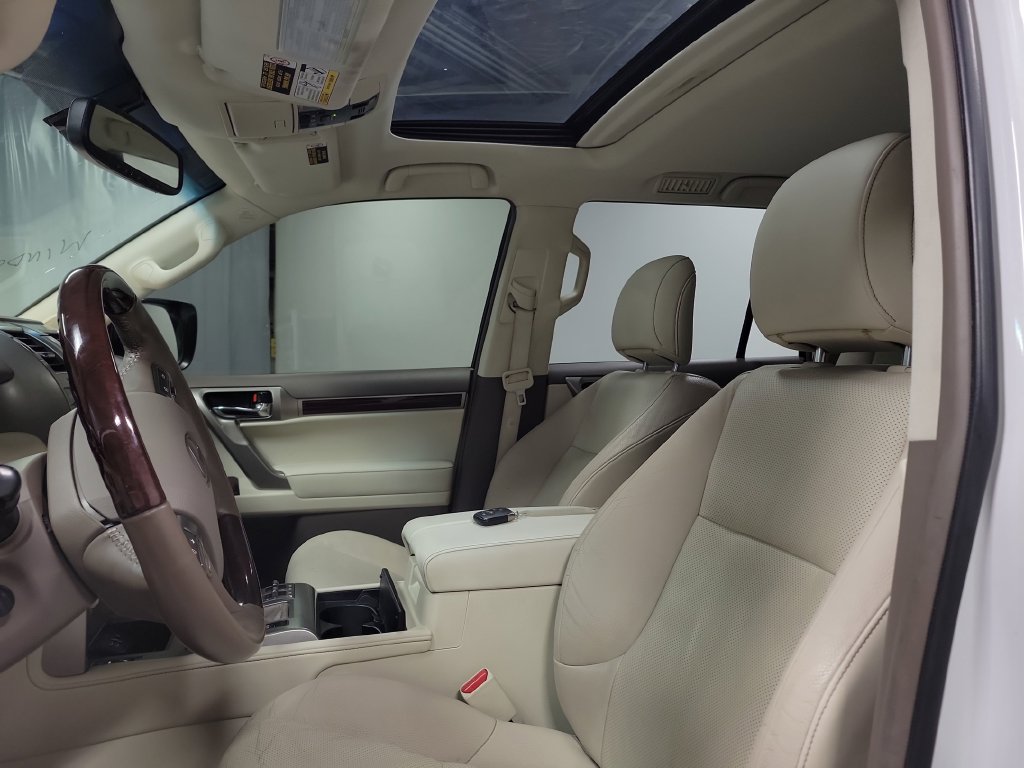 Used 2019 Lexus GX 460 Premium w/ Premium Package AWD/4WD image 15