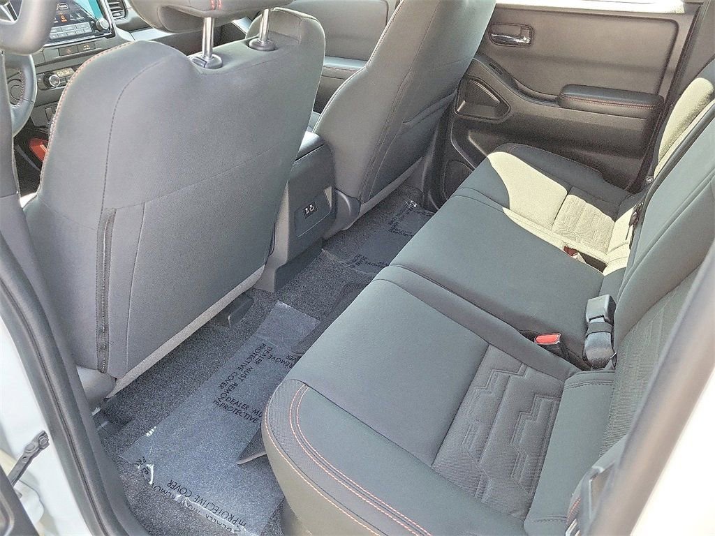Used 2023 Nissan Frontier Pro-X w/ Technology Package image 21