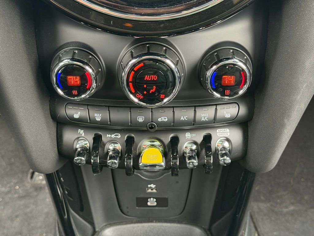 Certified 2023 MINI Cooper SE image 24