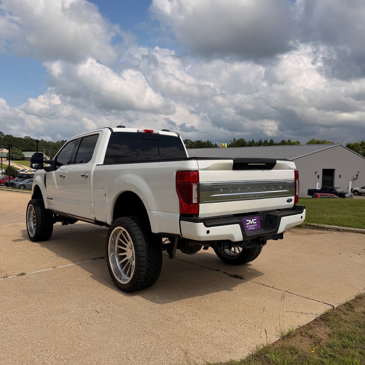 Used 2021 Ford F250 Platinum w/ FX4 Off-Road Package AWD/4WD image 7