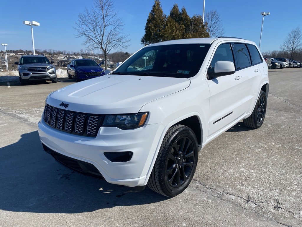 Used 2018 Jeep Grand Cherokee Altitude image 7